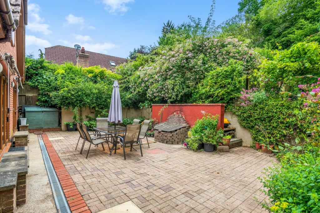 Additional image 15 of Valley Lane, Meopham, Gravesend, Kent, DA13