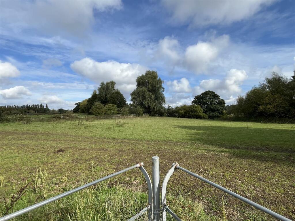 Additional image 3 of The Barn House, Longbridge, Warwick