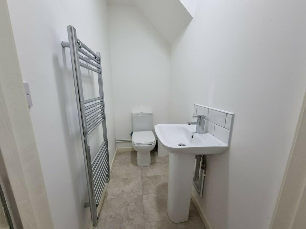 Additional image 10 of 4 Rai Court, Beauchamp Road, Leamington Spa, Warwickshire, CV32