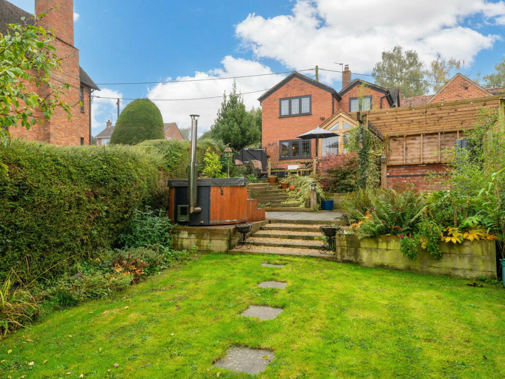 Additional image 35 of Church Road, Snitterfield, Warwickshire CV37 0LF