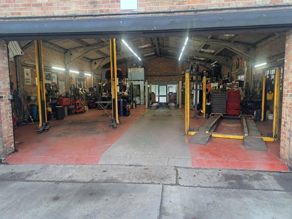 Additional image 5 of Woodbine Garage, Sinfin Moor Lane, off SInfin Lane, Derby