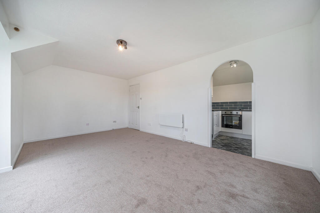 Additional image 5 of Frobisher Road, Erith