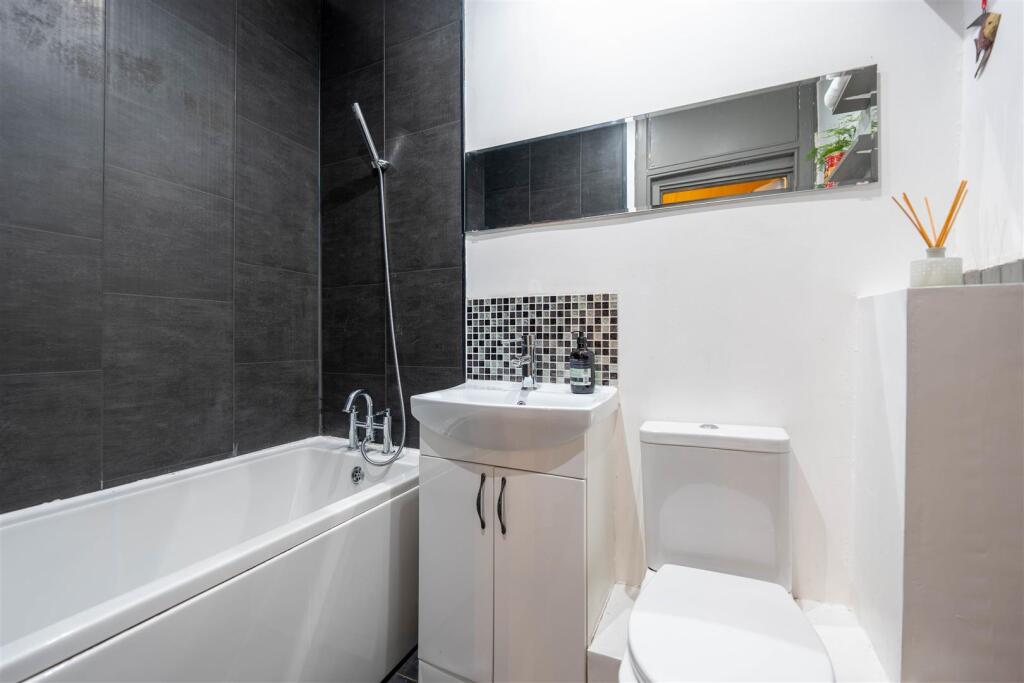 Additional image 11 of Clepington Road, Dundee