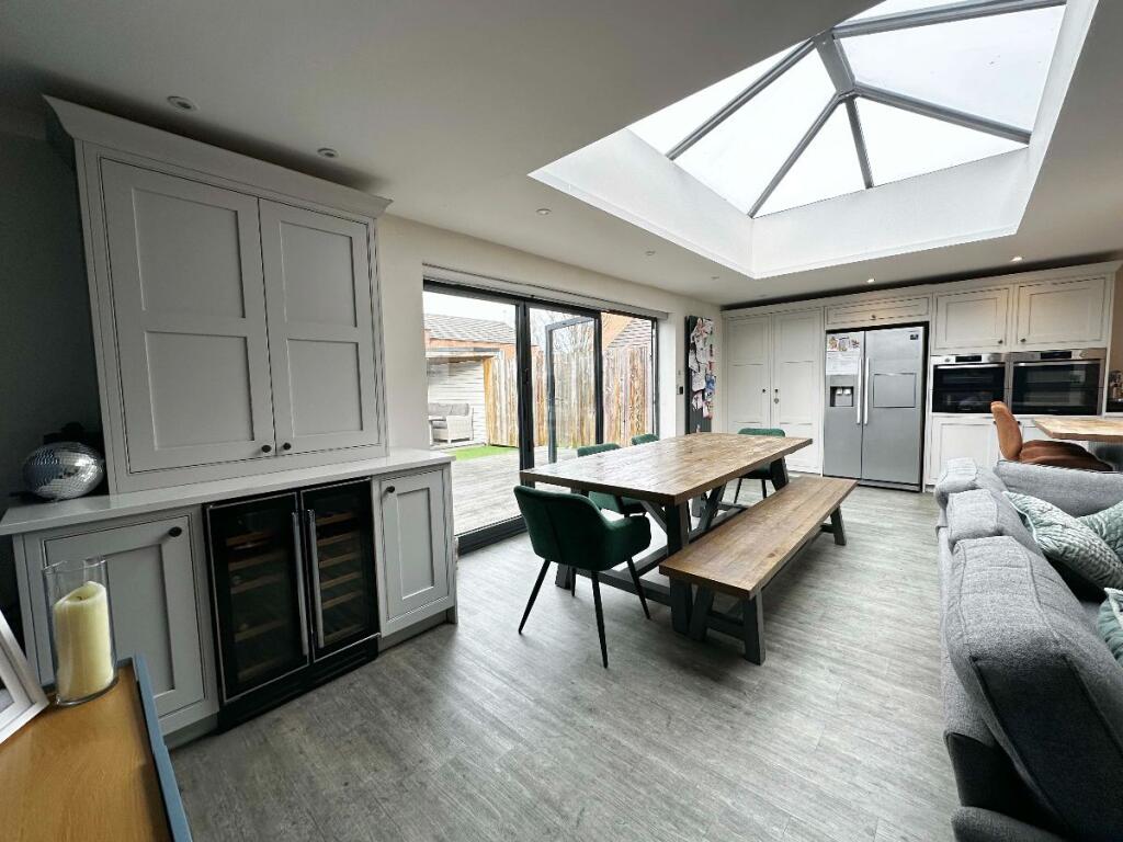 Additional image 6 of Priors Grove Close, Chase Meadow, Warwick