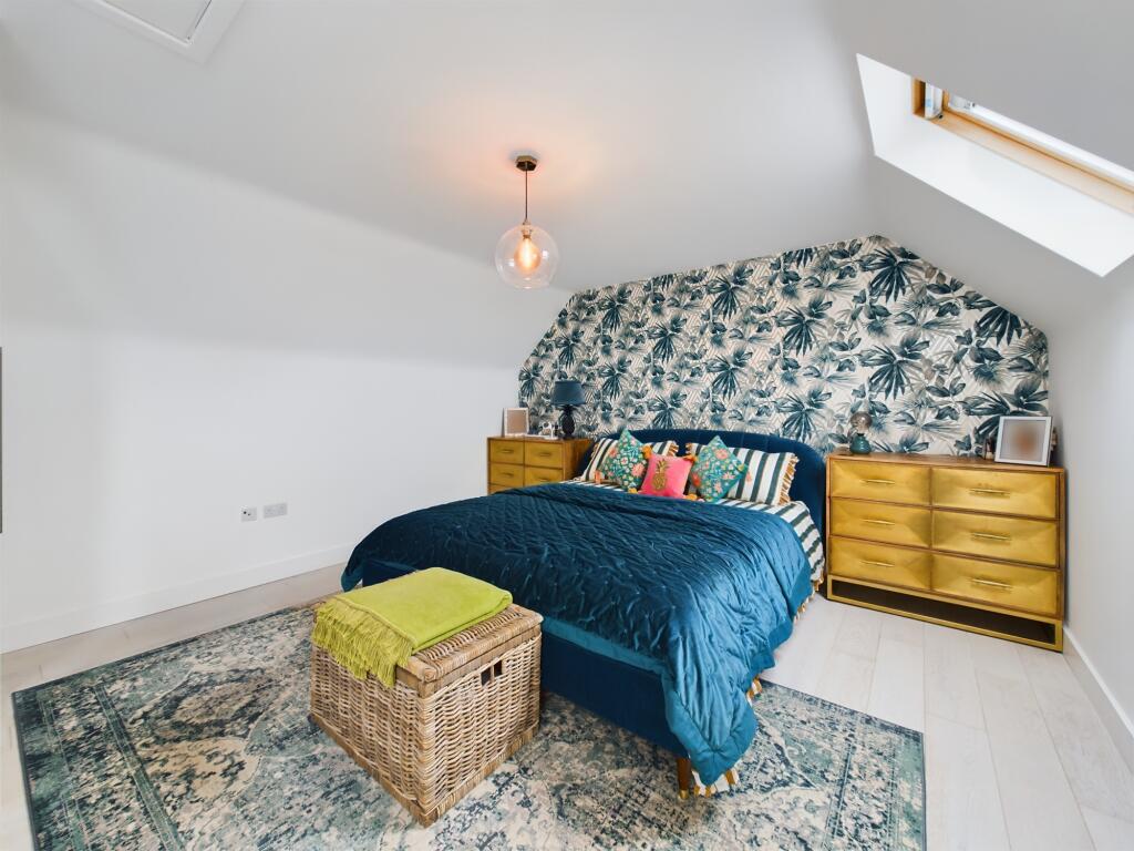 Additional image 21 of Persian Close, City Point