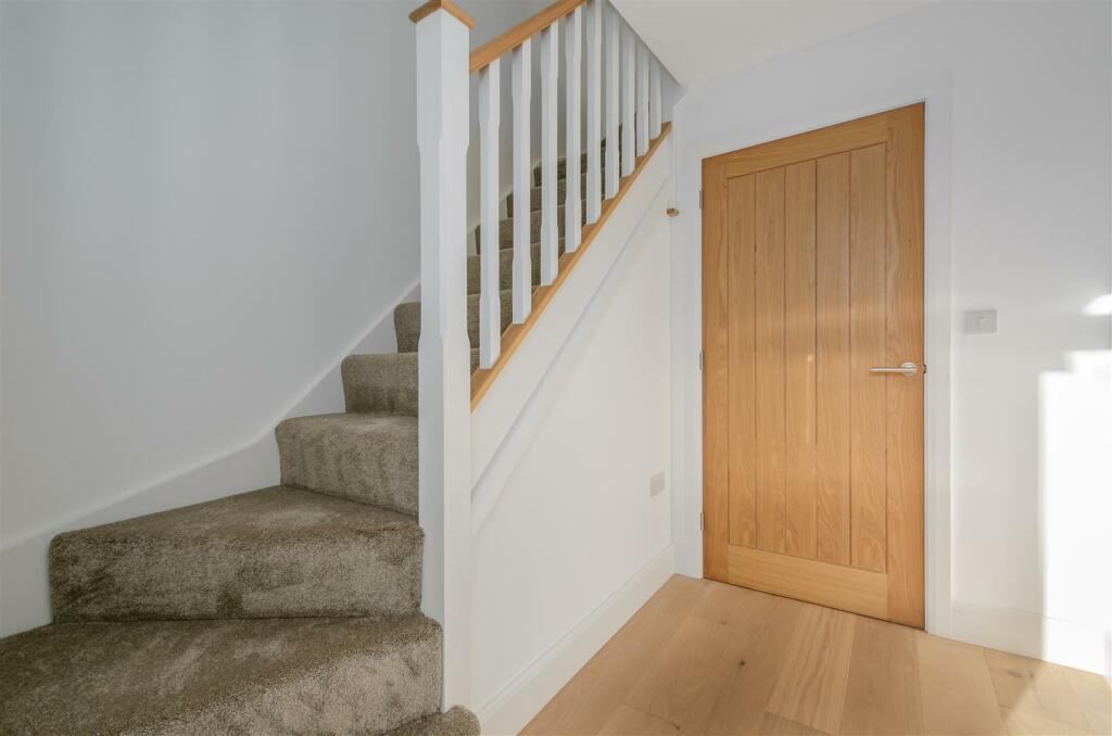 Additional image 5 of Meadow View, Higham Lane, Stoke Golding.