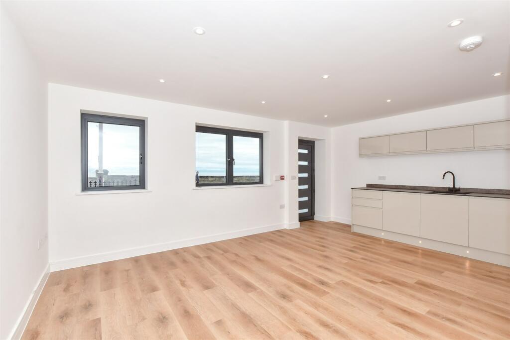 Additional image 8 of Pier View, St. George's Terrace, Herne Bay, Kent