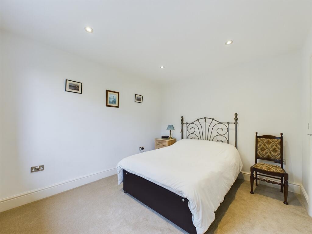 Additional image 14 of High Street, Swanwick