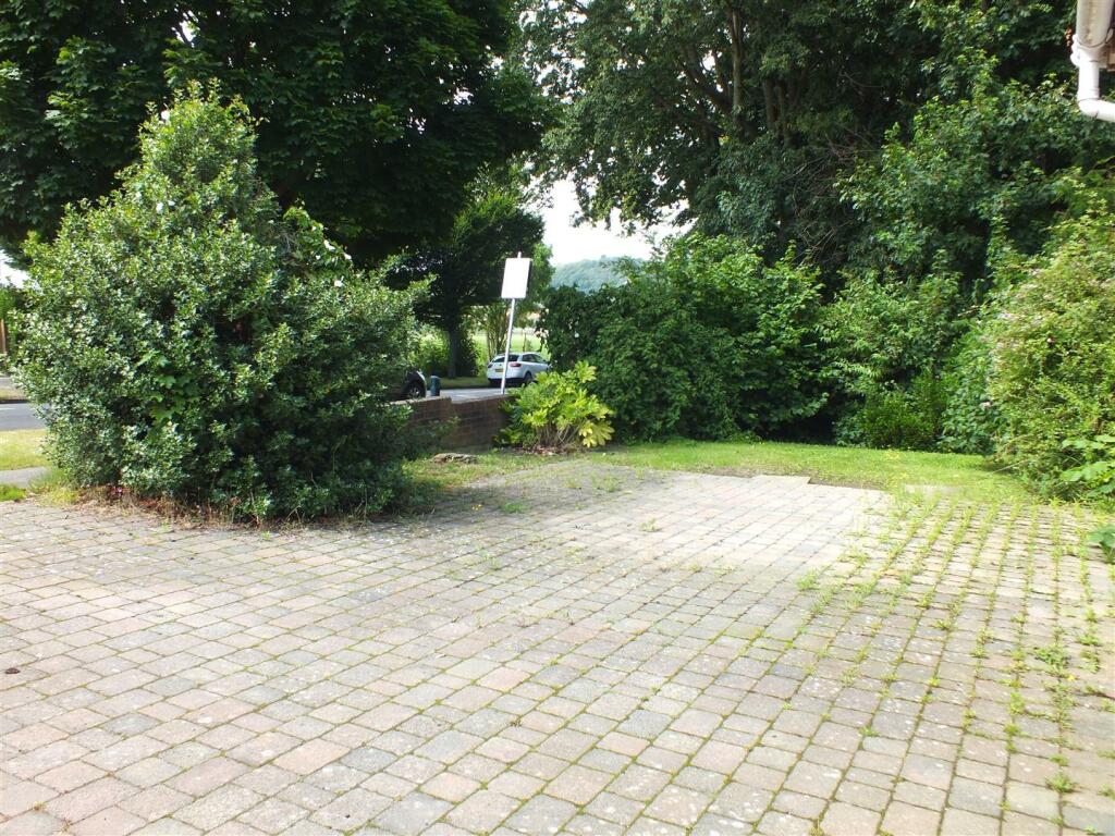 Additional image 31 of Cornwallis Avenue, Folkestone