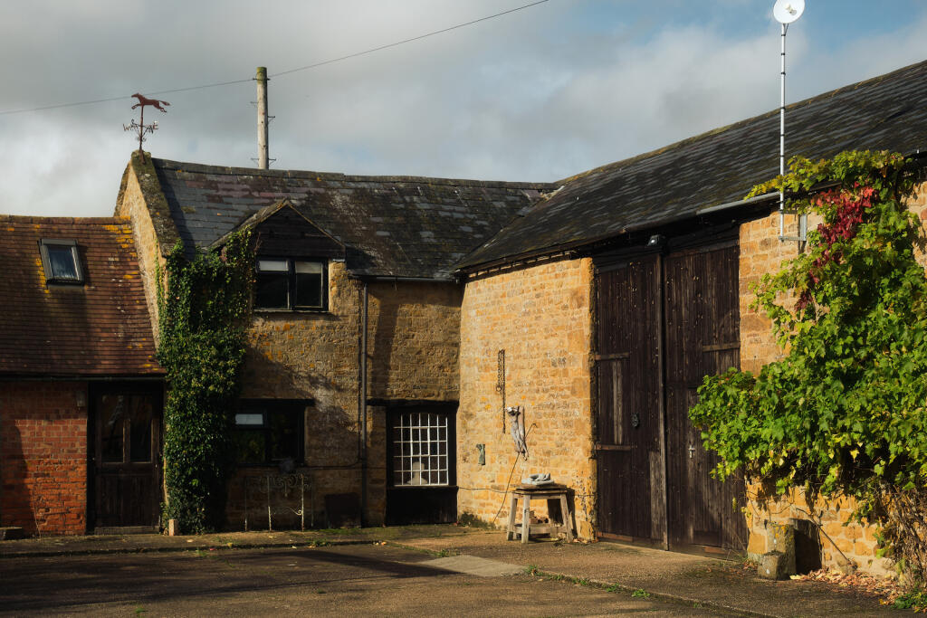 Additional image 36 of Valley Farm, Radway, Warwick