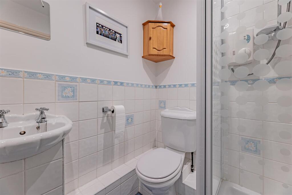 Additional image 8 of Generous semi-detached property in prized cul-de-sac