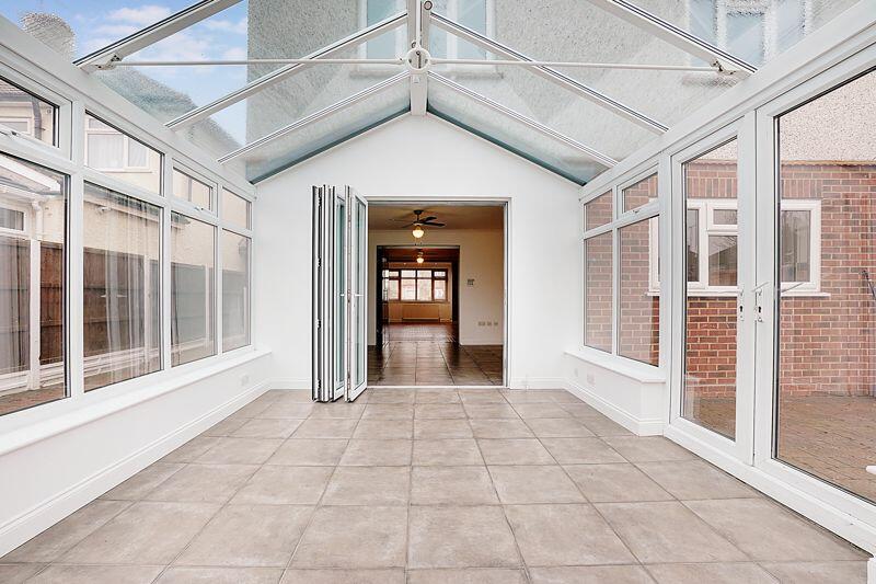 Additional image 20 of Carlton Avenue, Greenhithe