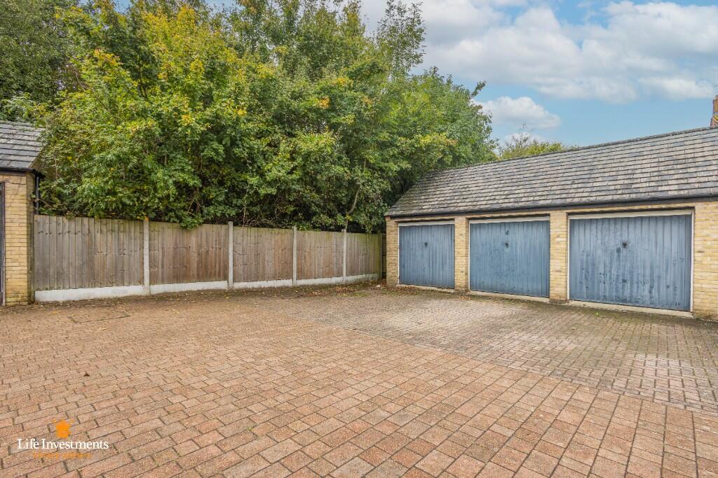 Additional image 21 of Avocet Close, Rugby, Warwickshire, CV23