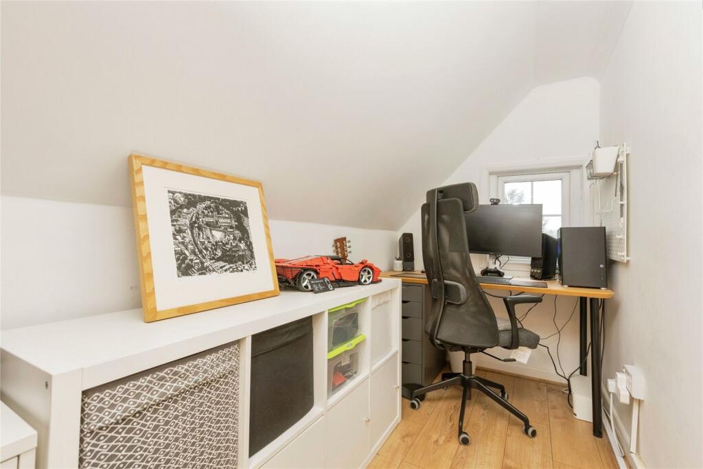 Additional image 10 of Lawrence Drive, Cobham, Kent, DA12