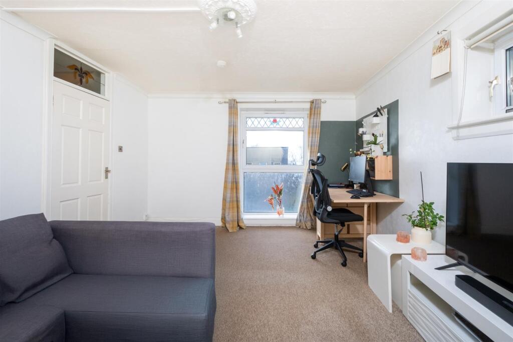 Additional image 3 of Yarrow Terrace, Dundee