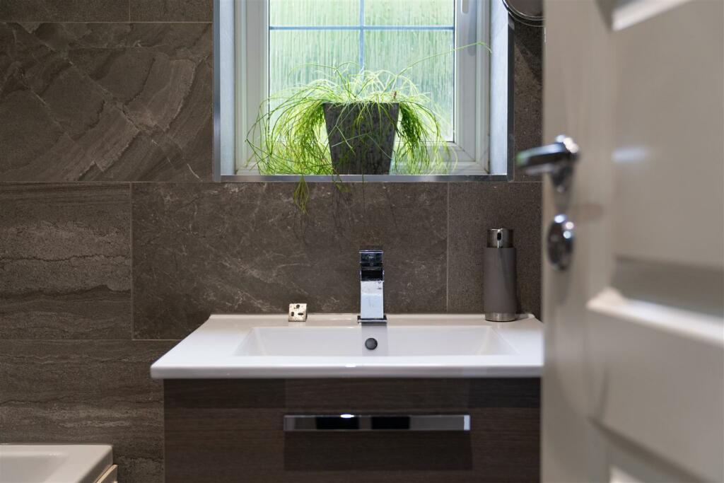 Additional image 33 of 2 Upland Drive, Matlock, DE4 3SF