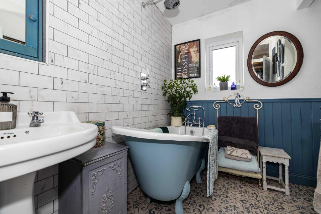 Additional image 6 of Pier Avenue, Whitstable, CT5