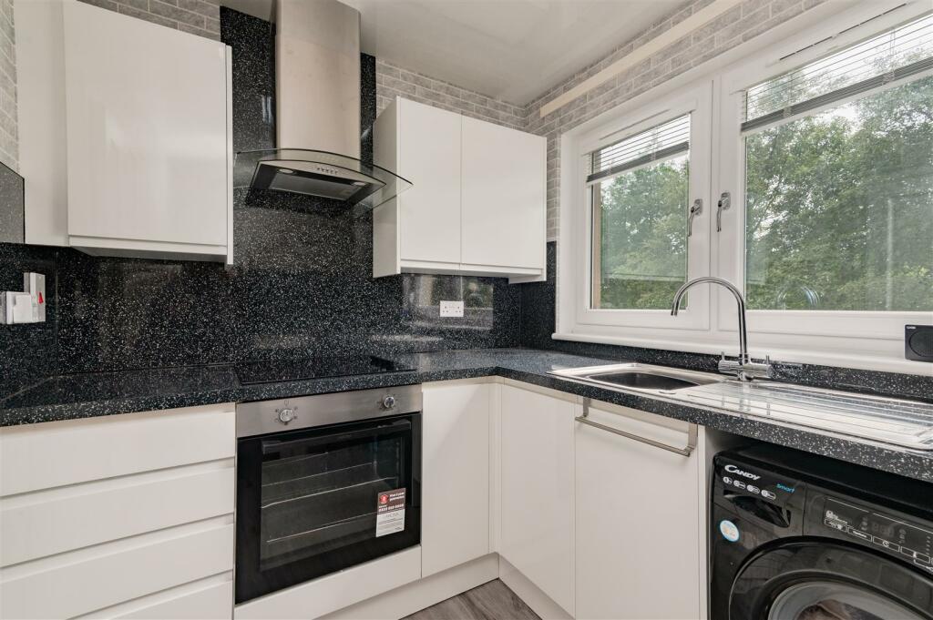 Additional image 4 of Kinneff Crescent, Dundee
