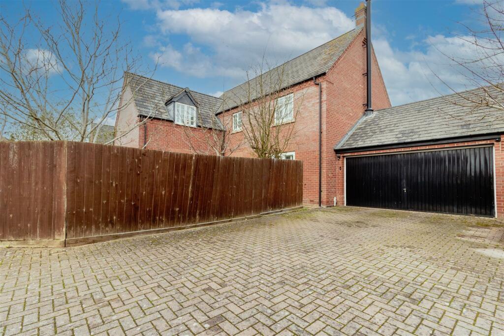 Additional image 33 of Long Hassocks, Rugby