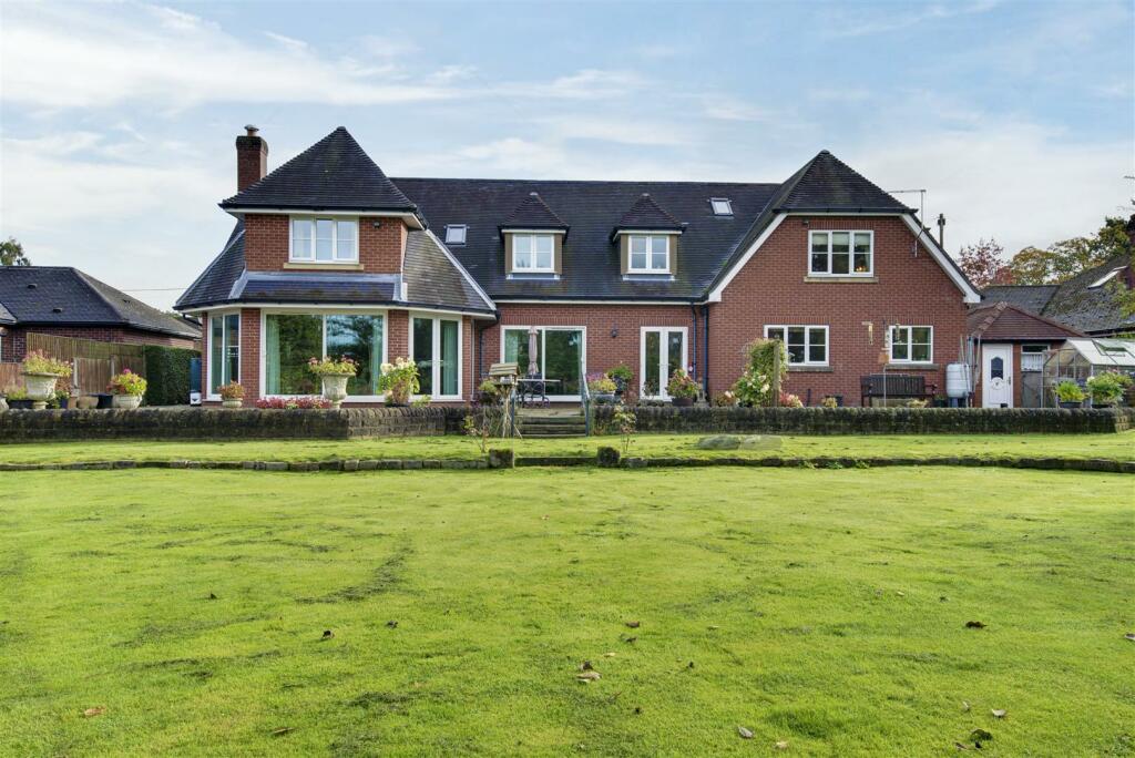 Additional image 61 of Spacious home on the exclusive Blackfirs Lane, Somerford, Congleton