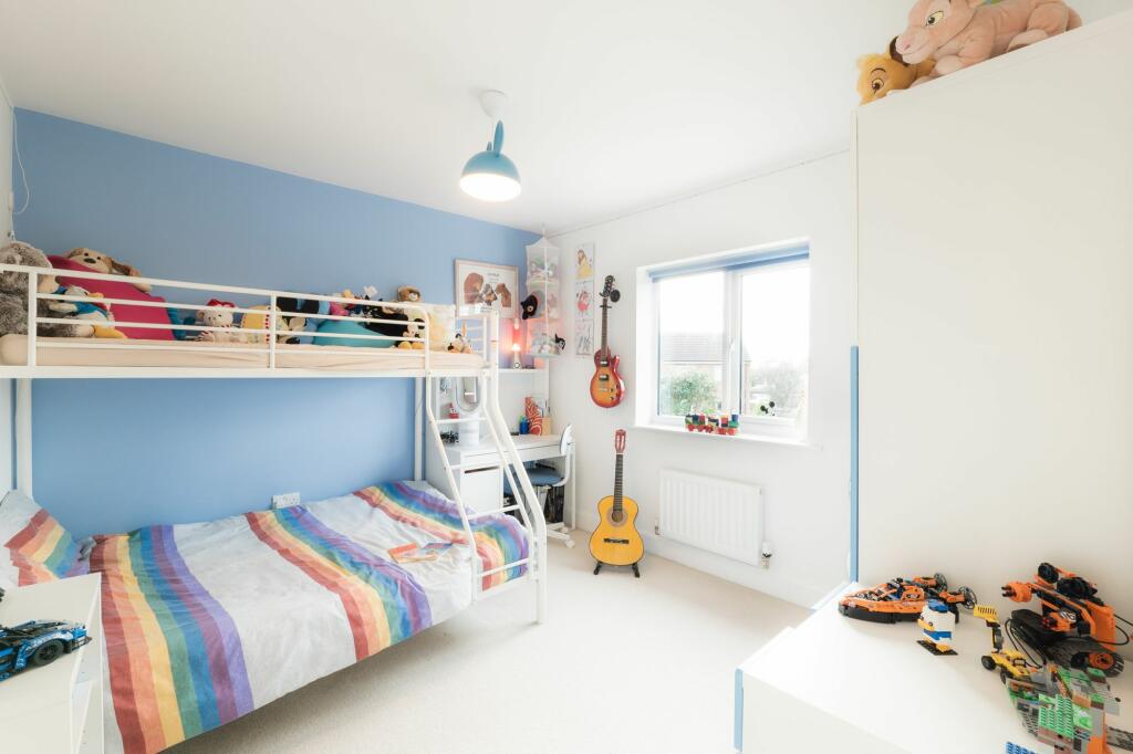 Additional image 18 of Over 2100 square feet on a large plot