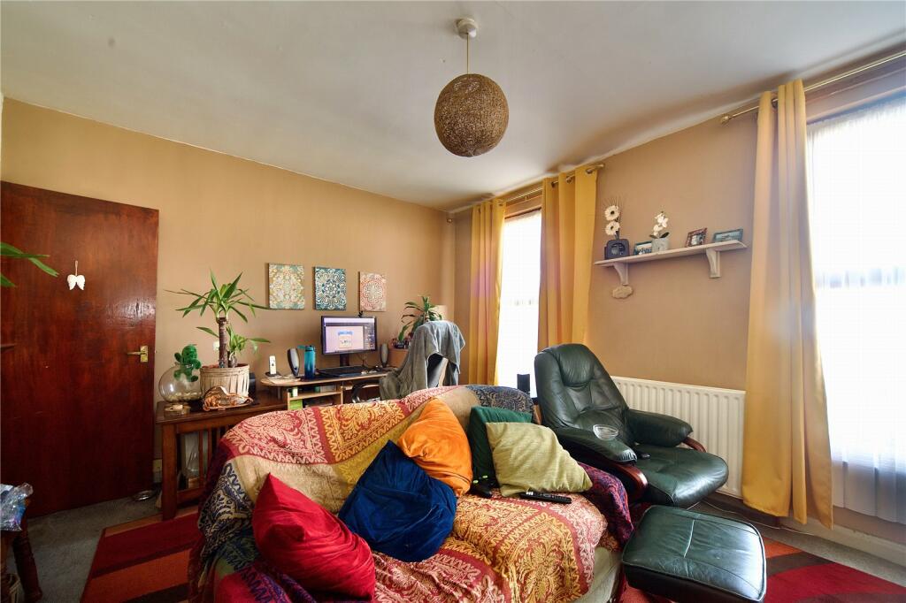 Additional image 8 of Wrotham Road, Gravesend, Kent, DA11