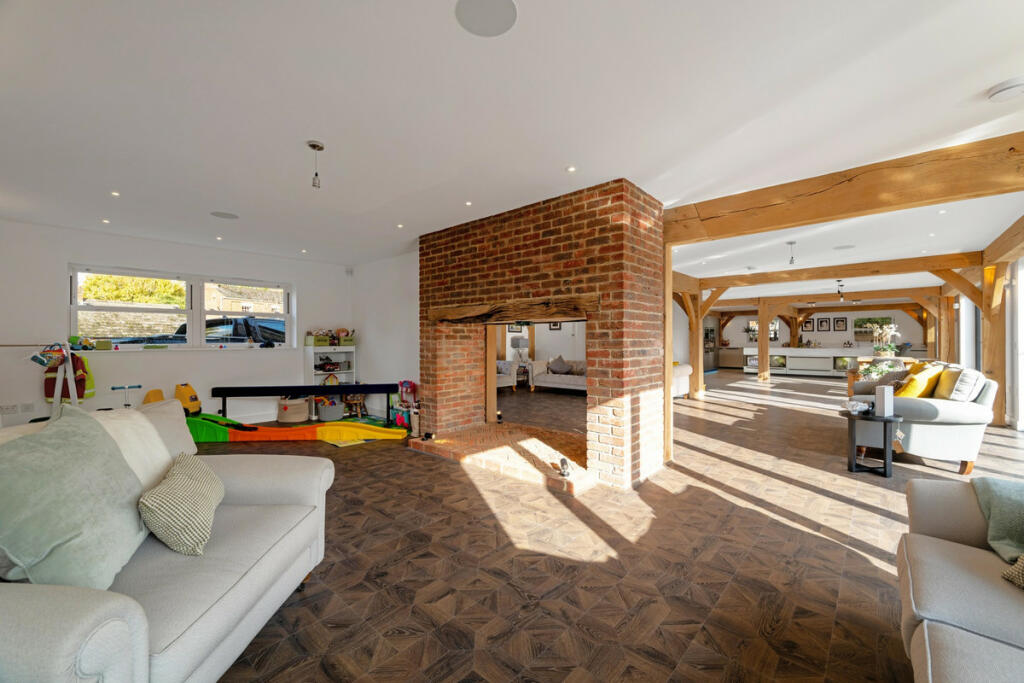 Additional image 13 of 2 Main Street, Rugby, Clifton Upon Dunsmore CV23 0BH