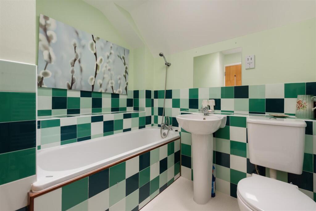 Additional image 16 of Island Wall, Whitstable