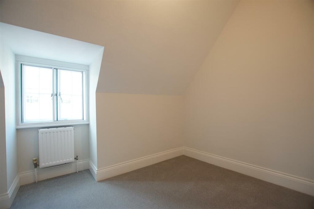 Additional image 23 of Neville Court, Jury Street, Warwick