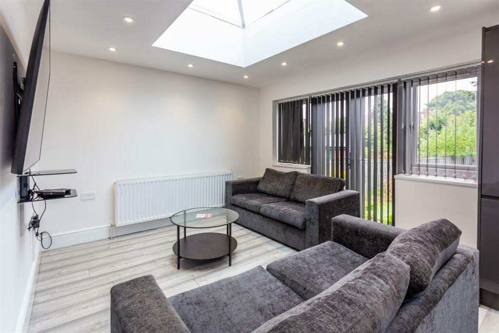 Additional image 27 of Musgrave Gardens, Durham