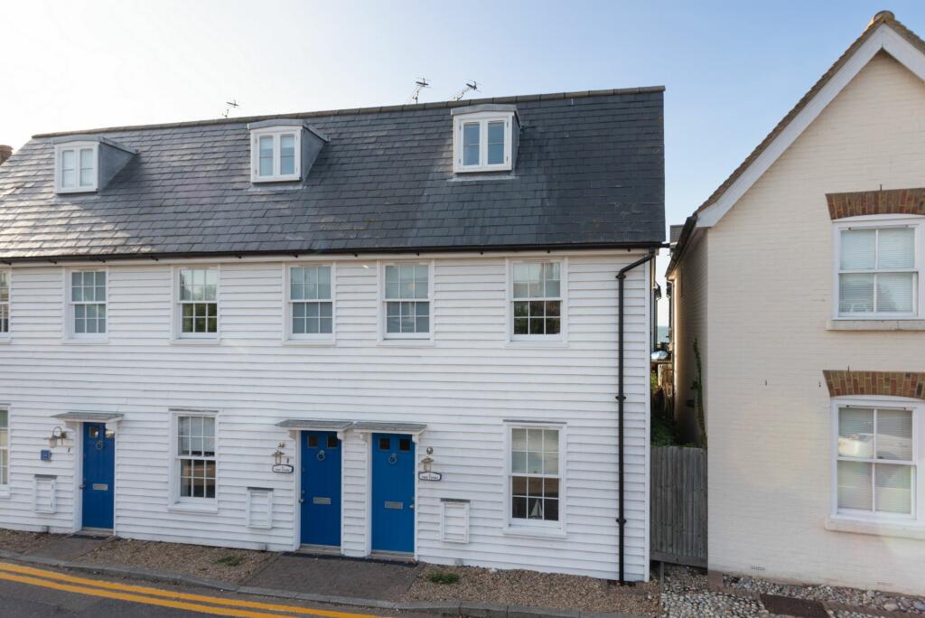 Island Wall, Whitstable, CT5