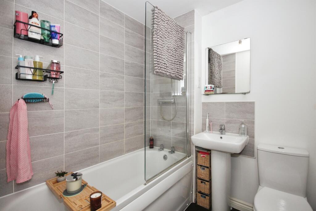 Additional image 5 of Hankinson Road, Warwick