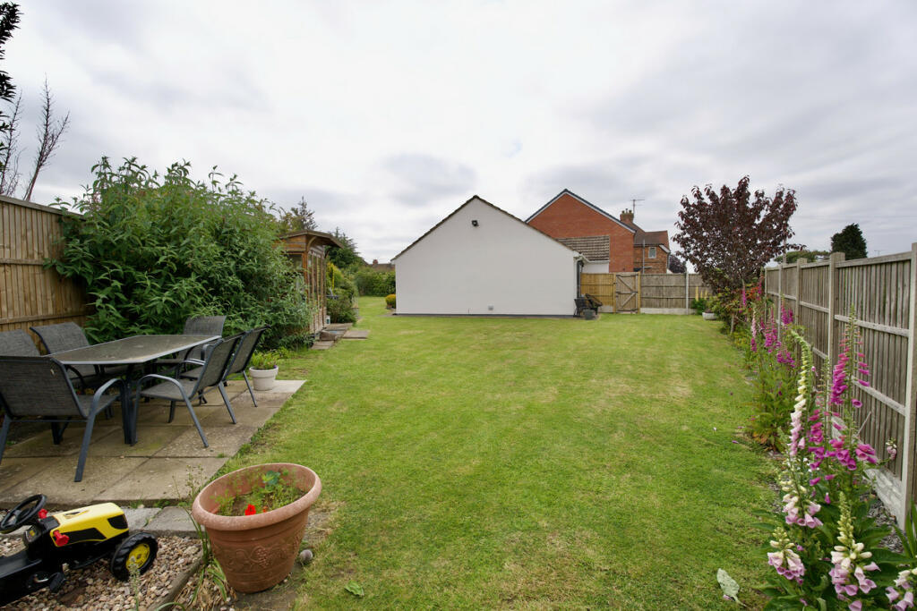 Additional image 14 of Weston Lane, Bulkington, CV12