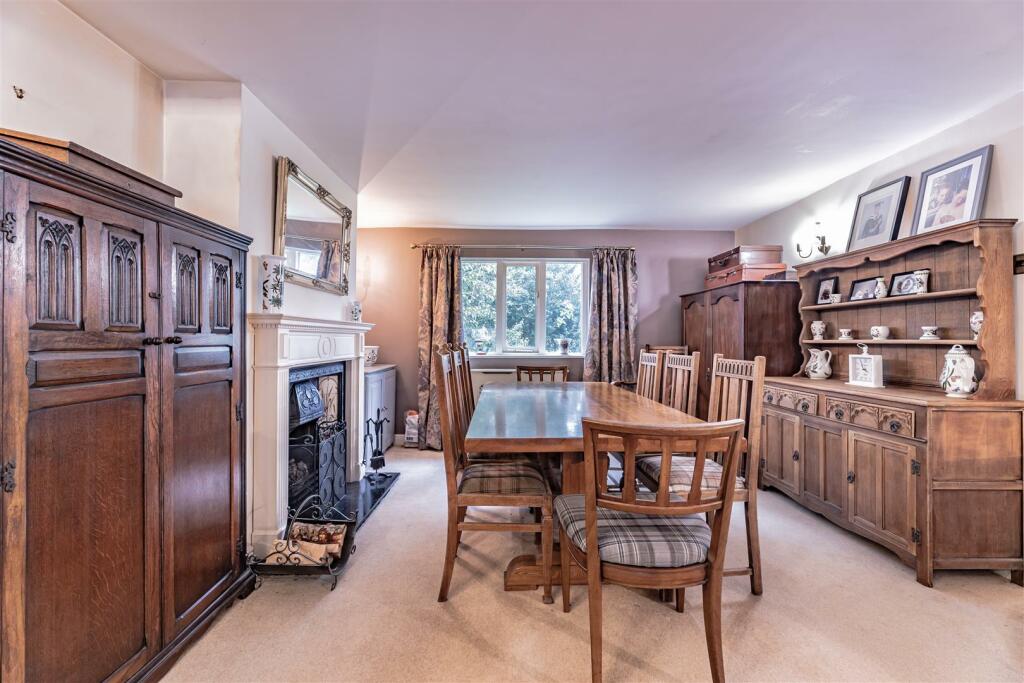 Additional image 9 of Exceptional detached period property tucked away on a quiet leafy road