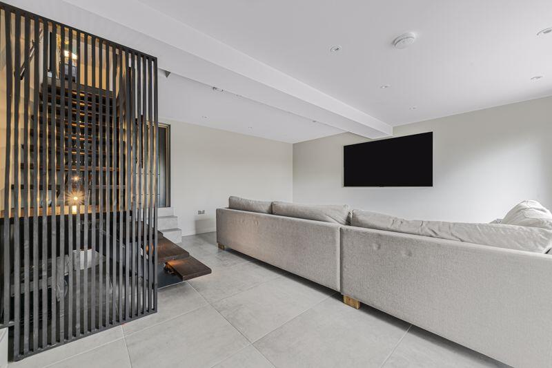 Additional image 32 of Hill Crescent, Bexley