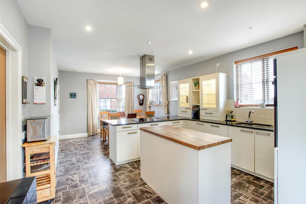 Additional image 4 of Fitzwalter Meadow, Goodnestone, Nr Wingham, CT3