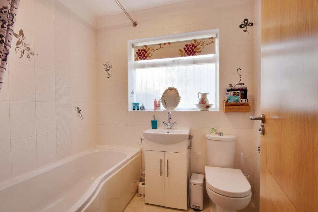 Additional image 12 of Silver Birch Avenue, Meopham, Gravesend, Kent, DA13