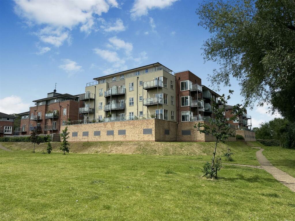 Additional image 35 of Andrews Close, Warwick