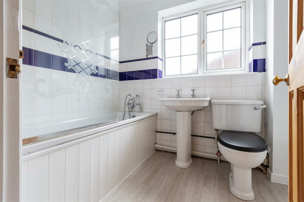 Additional image 14 of The Old Yews, New Barn