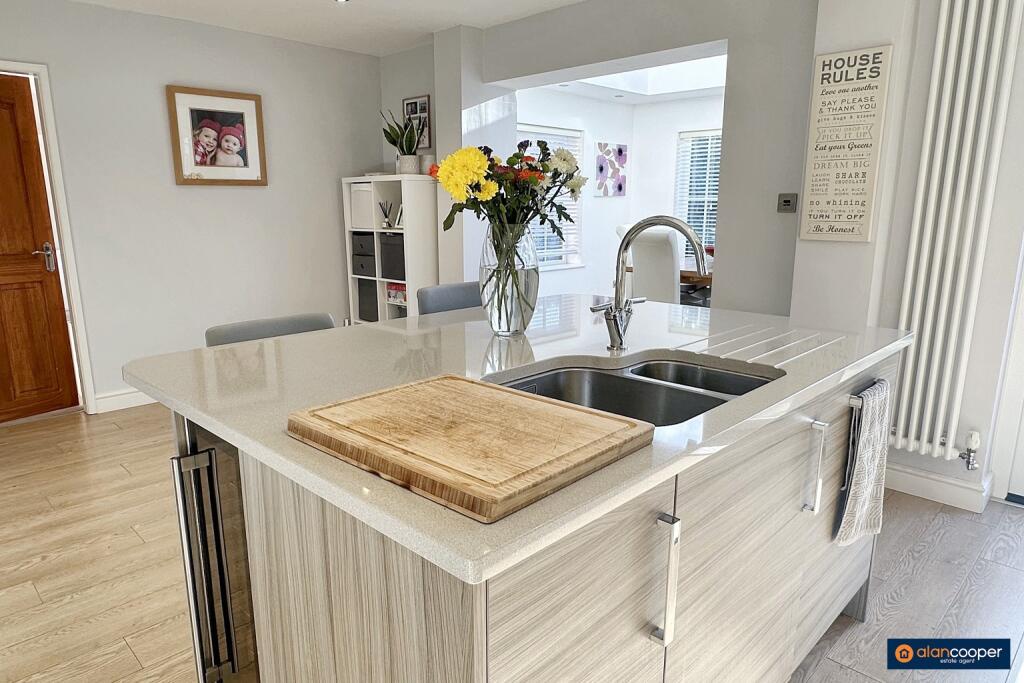 Additional image 13 of Dorcas Close, Thornhill, Nuneaton, CV11 6XL