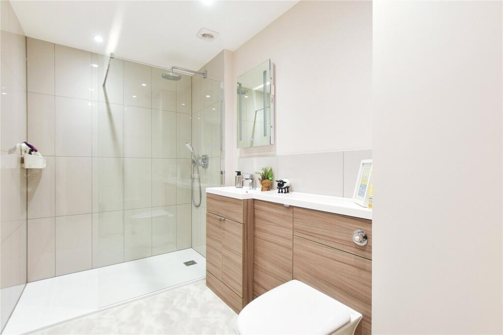 Additional image 13 of Sandringham Drive, Dartford, Kent, DA2