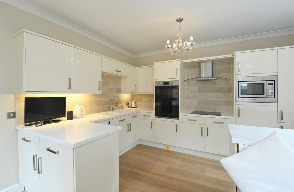 Additional image 8 of Lawnbank House, Wychnor, DE13