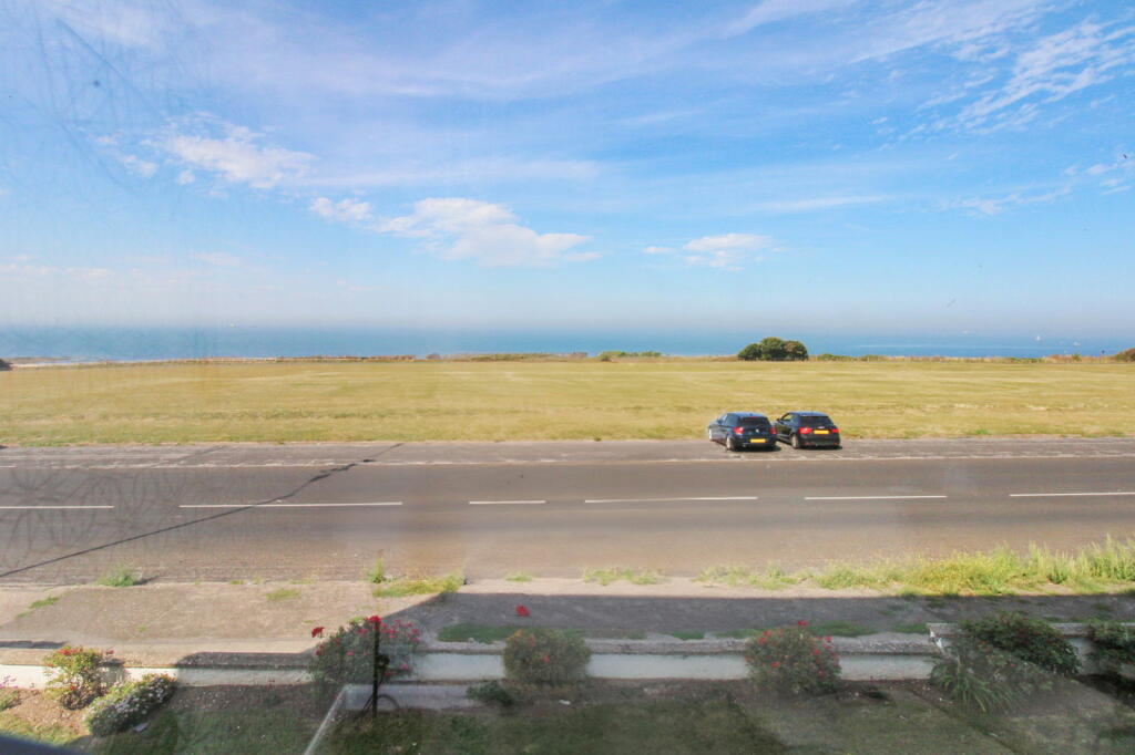 Additional image 13 of Palm Bay Avenue, Margate, CT9 3DG
