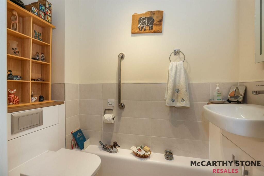 Additional image 17 of Harvard Place, Stratford-Upon-Avon, Warwickshire CV37 8GA