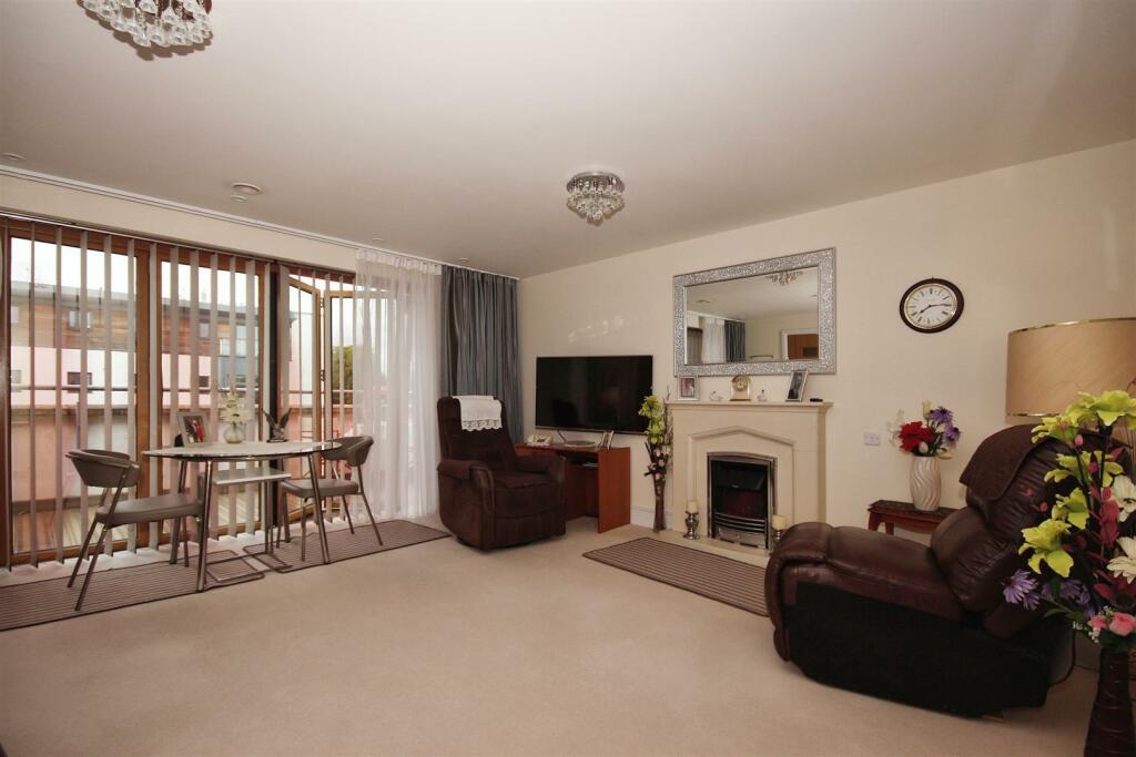 Additional image 12 of Wilton Court, Southbank Road, Kenilworth, CV8 1RX