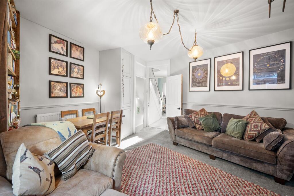 Additional image 11 of Oldham Villas, Matlock