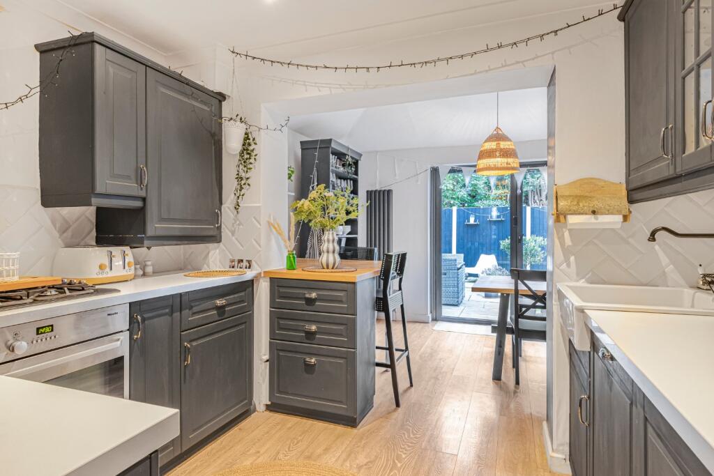 Additional image 4 of Weald Close, Istead Rise, Gravesend, Kent, DA13