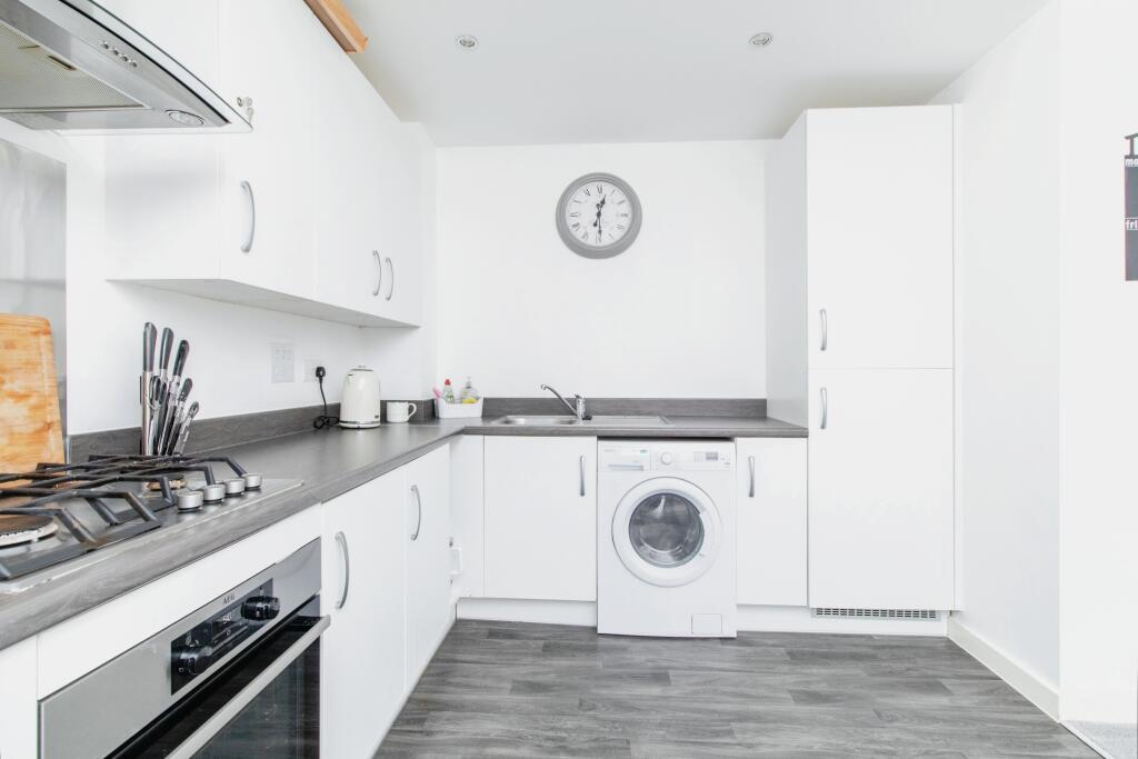 Additional image 5 of Hildefirth Close, Weldon, Ebbsfleet Valley, Swanscombe, DA10