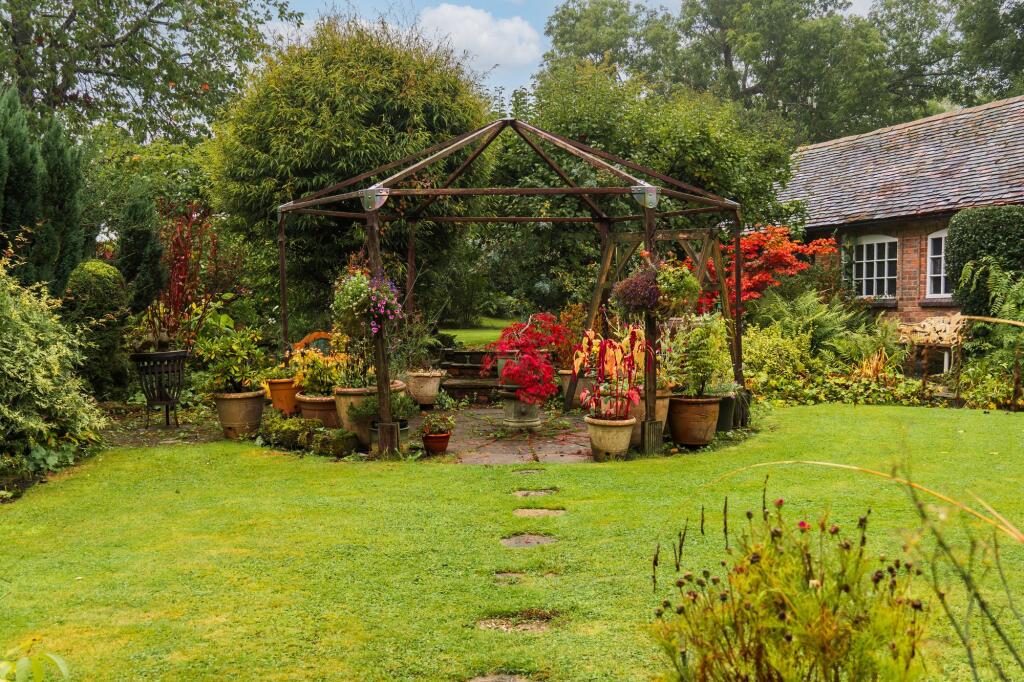 Additional image 35 of Cat & Fiddle Lane, West Hallam, DE7