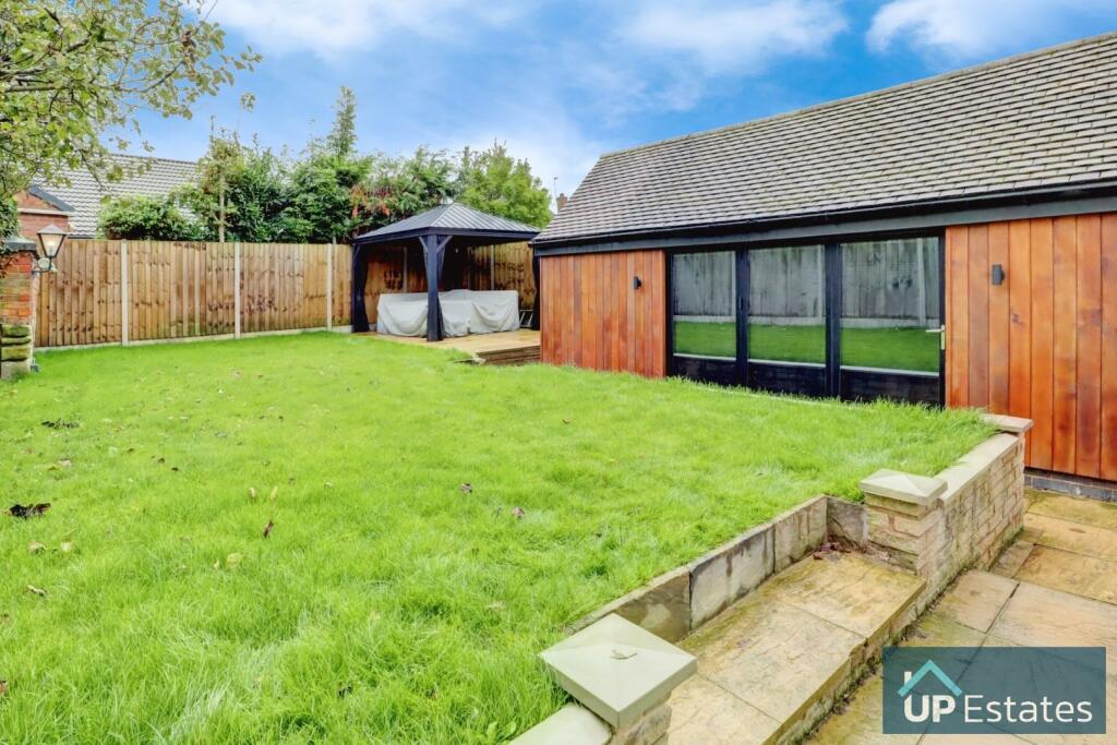 Additional image 25 of EXTENDED, RENOVATED DETACHED - Coventry Road, Bulkington